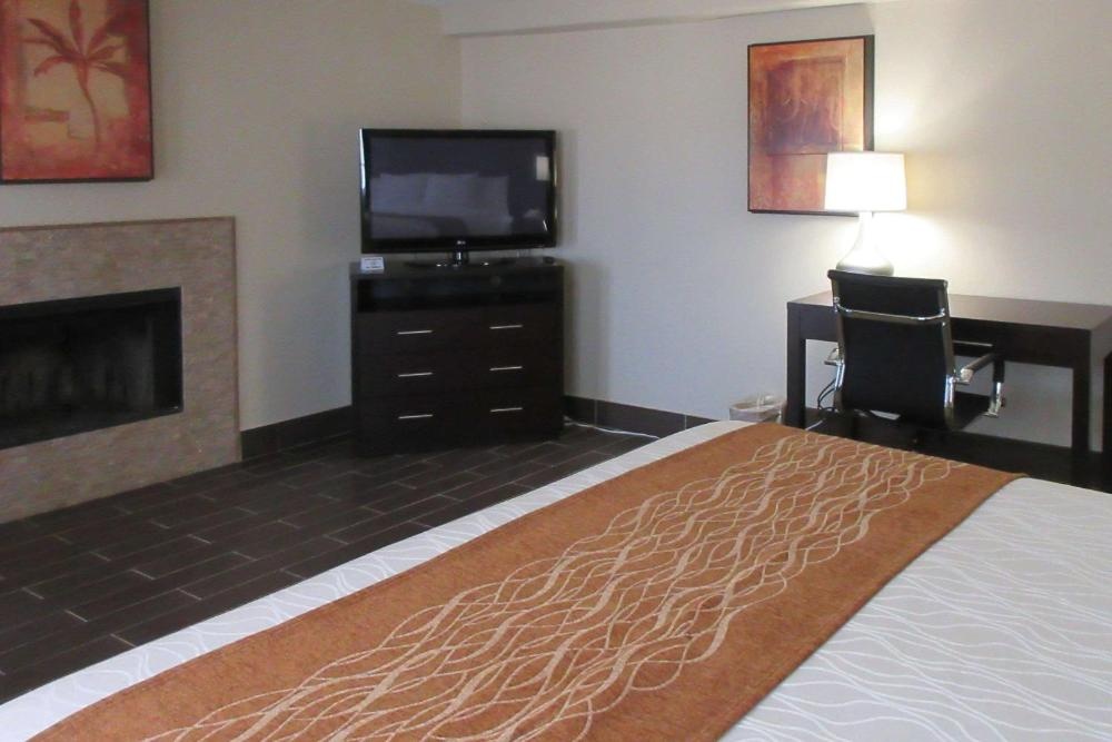 Comfort Inn & Suites