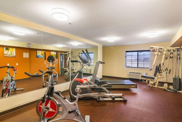 Comfort Inn & Suites image 23